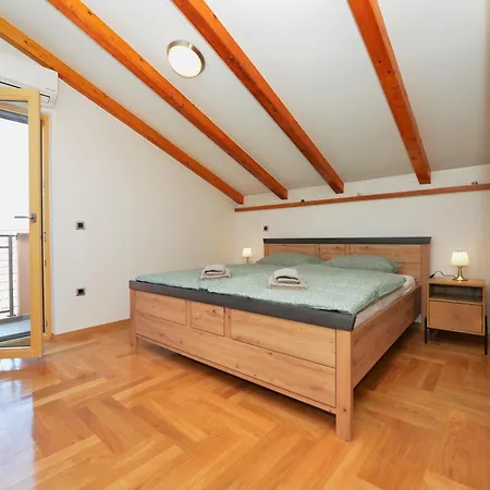 Apartament Nikola