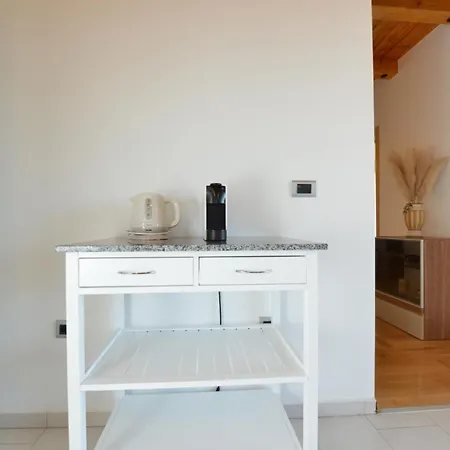 Nikola Apartament