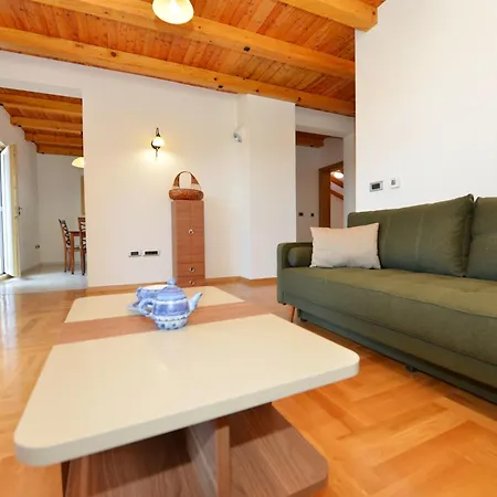 Apartament Nikola *