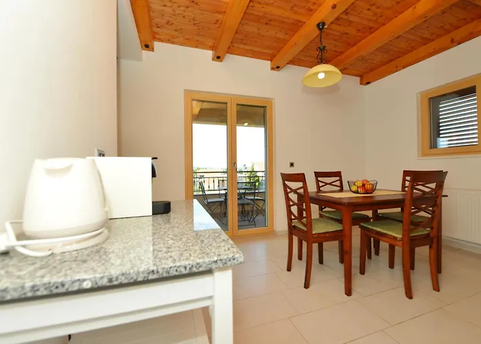 Nikola Apartamento