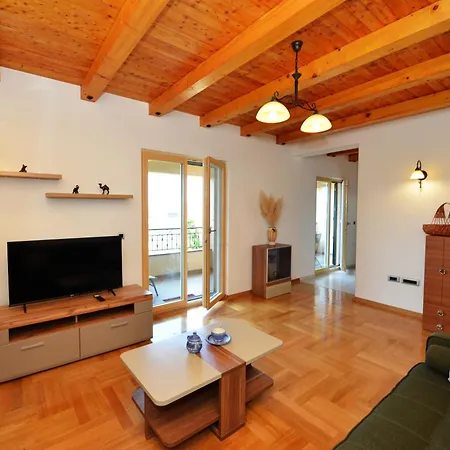 Apartment Nikola Zadar