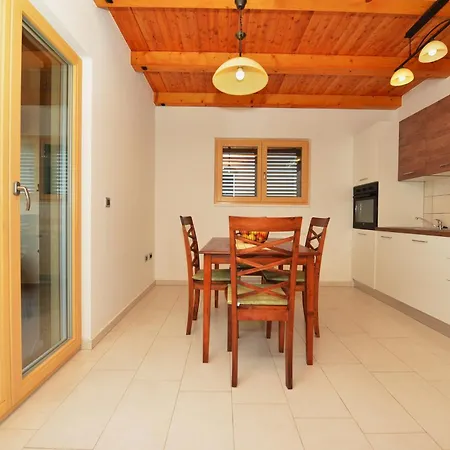 Apartment Nikola Zadar