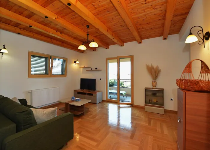 Apartment Nikola *